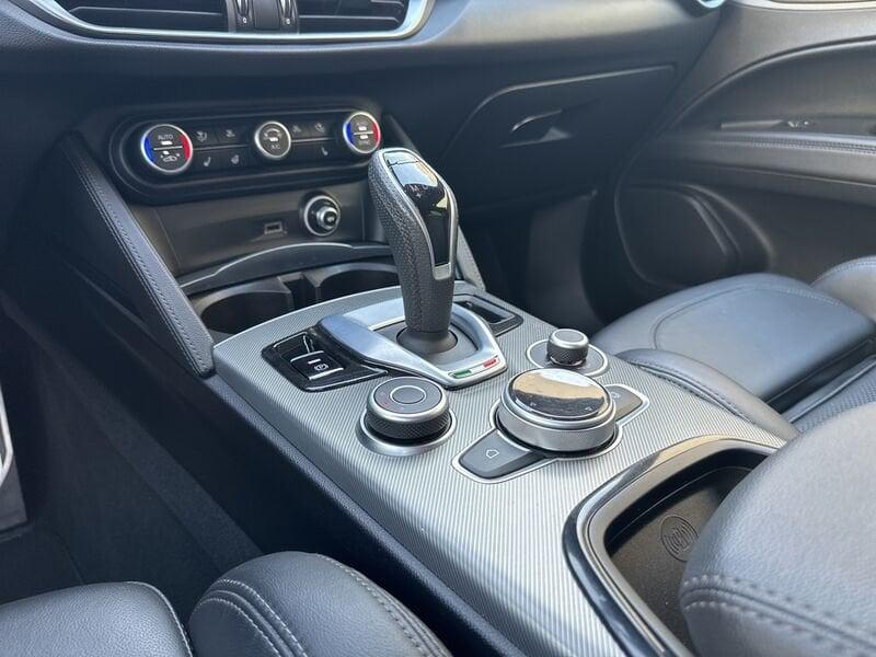 Alfa Romeo Stelvio 2.2 Turbodiesel 210 CV AT8 Q4 Veloce