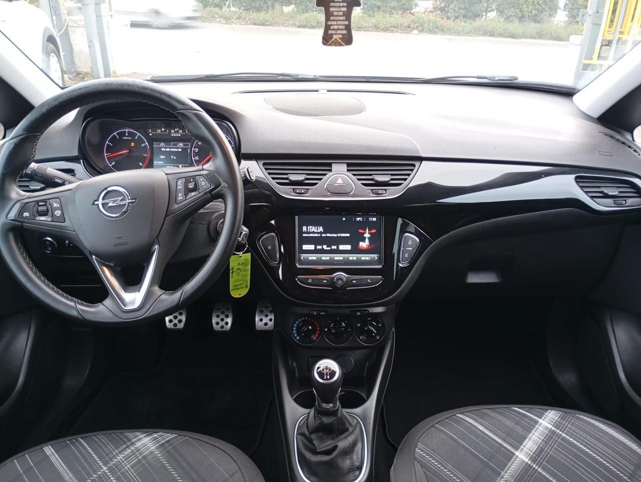 Opel Corsa 1.2 5 porte b-Color