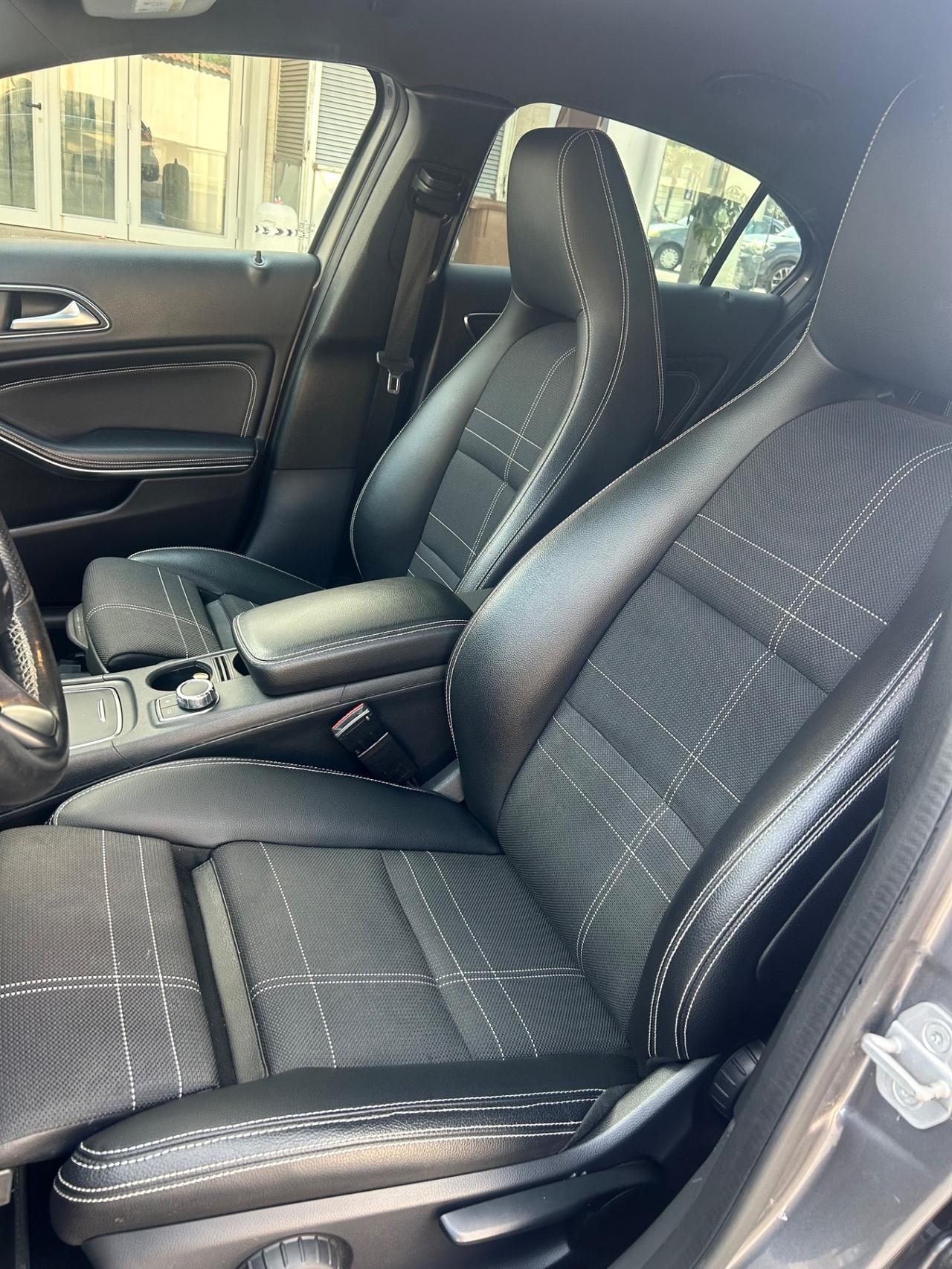 Mercedes-benz A 180 d Automatic Premium