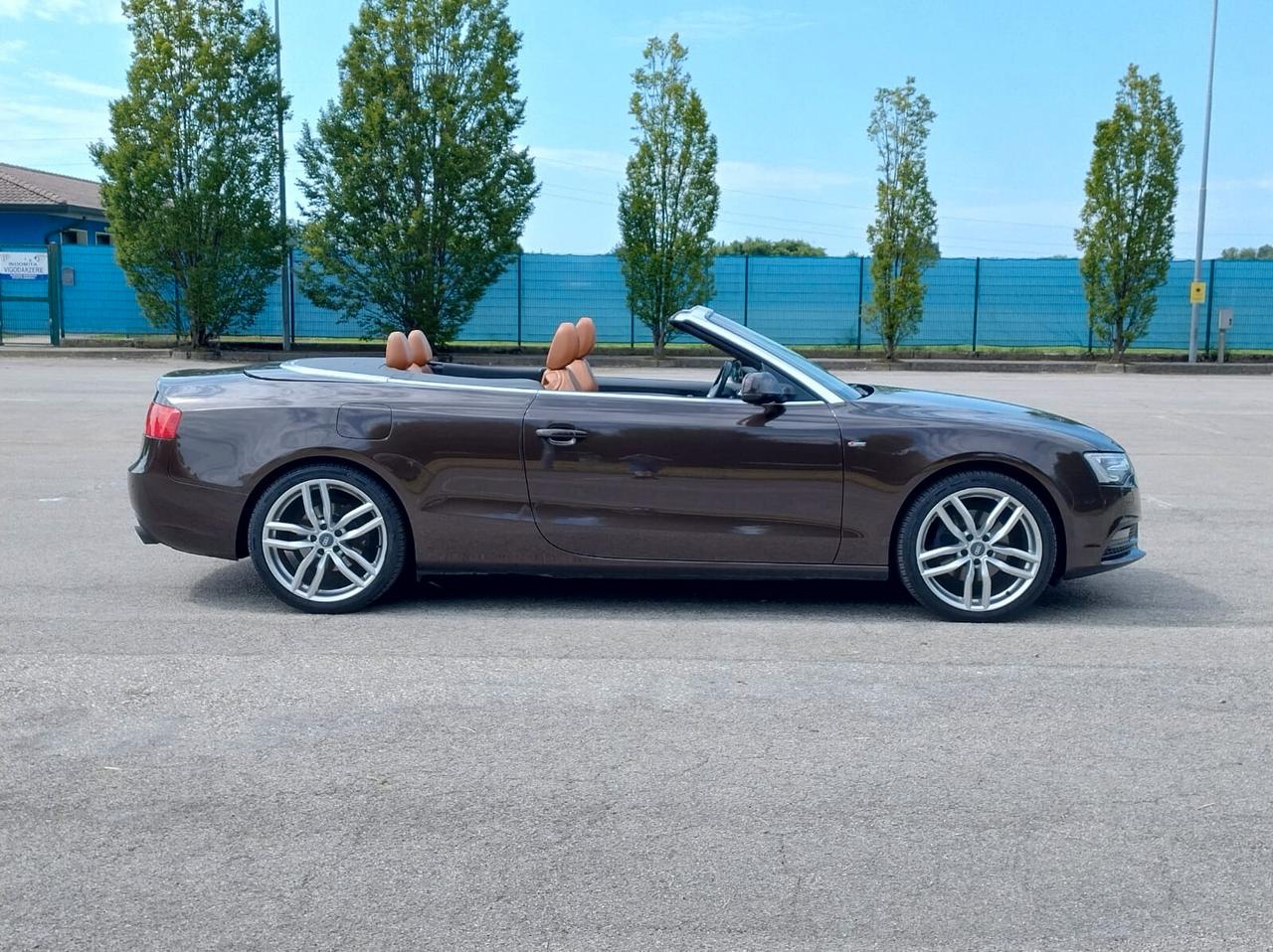 Audi A5 Cabrio 1.8 Benz/GPL 170cv S-Line DA VETRINA