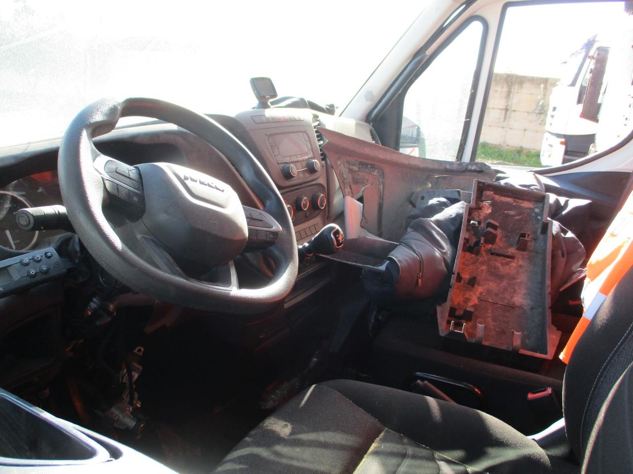 Iveco Daily 35C16 3000 160CV E6D FRIGO SINISTRATO COME DA FOTO