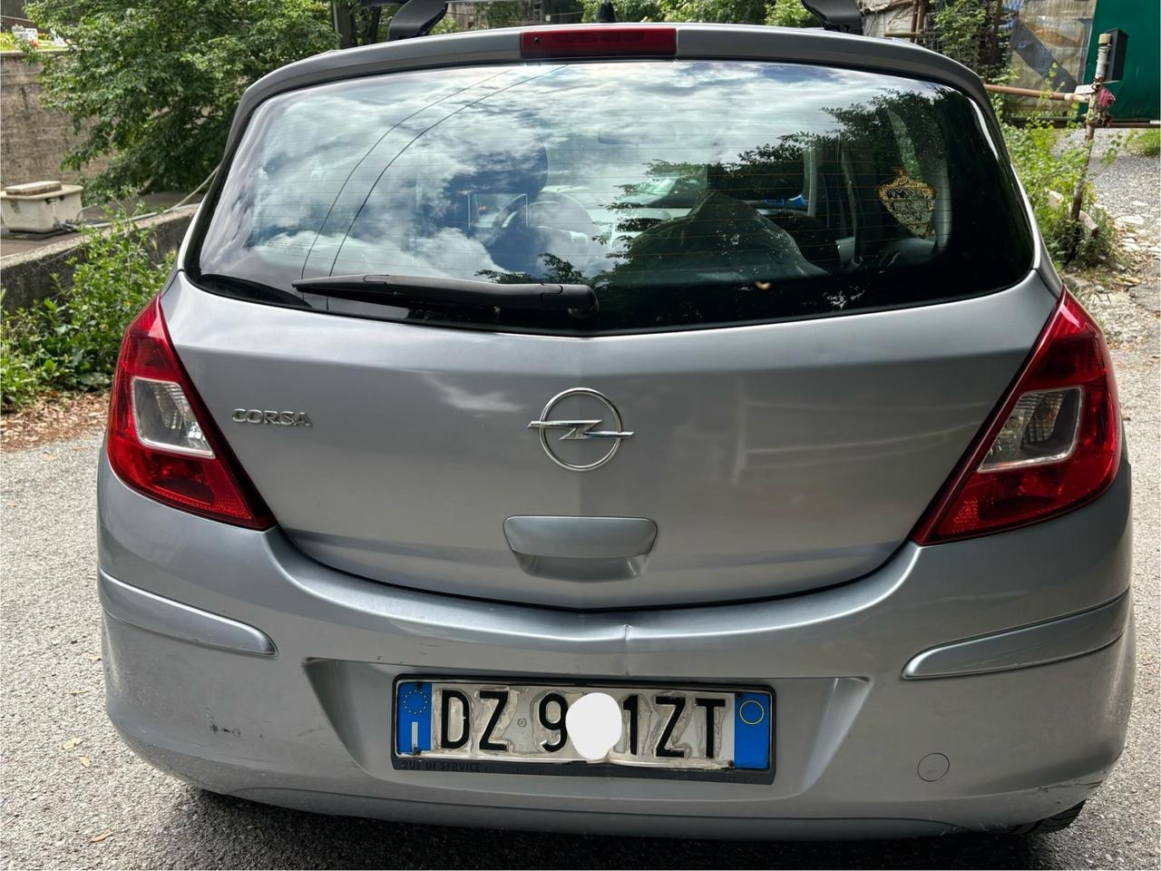 Opel Corsa 1.2 5 porte Club