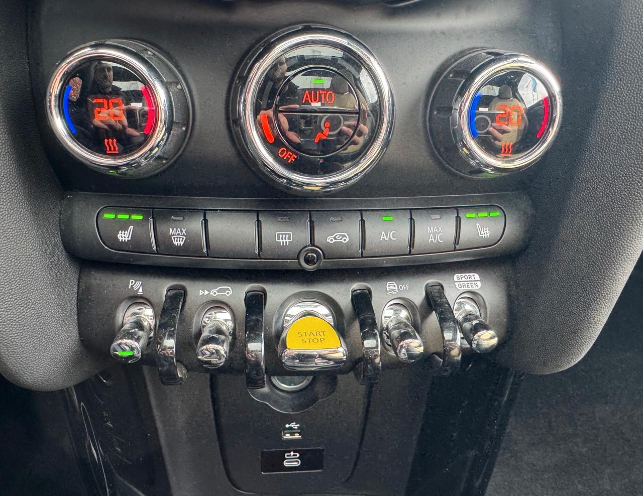 Mini Full Electric Cooper SE Resolute