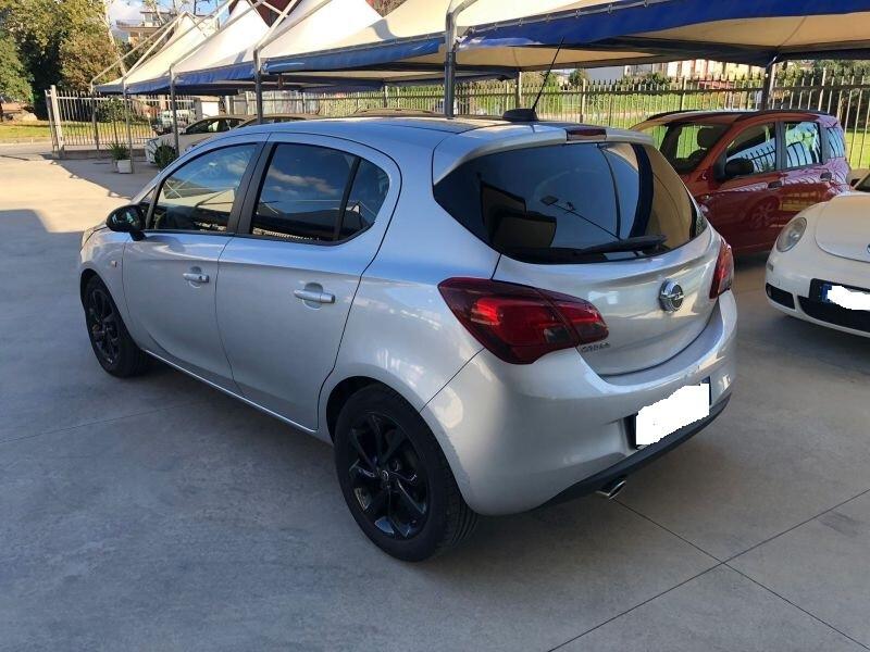 Opel Corsa 1.2i 69cv anno 2017 B-Color