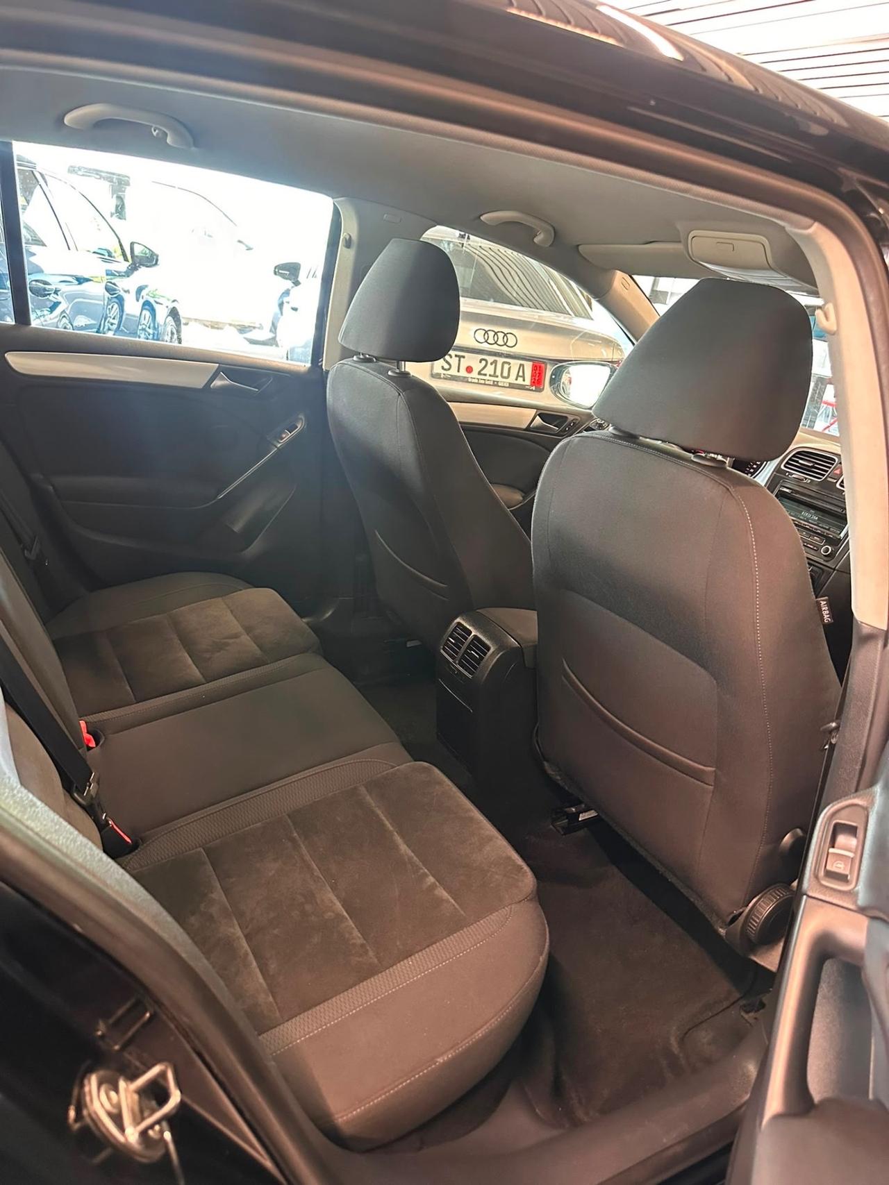 Volkswagen Golf Business 1.6 TDI 5p. Highline