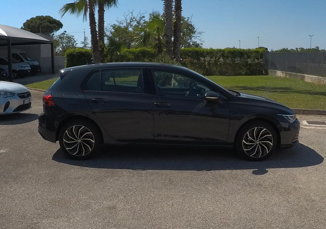Volkswagen Golf VIII 2.0 TDI 85Kw SCR Life