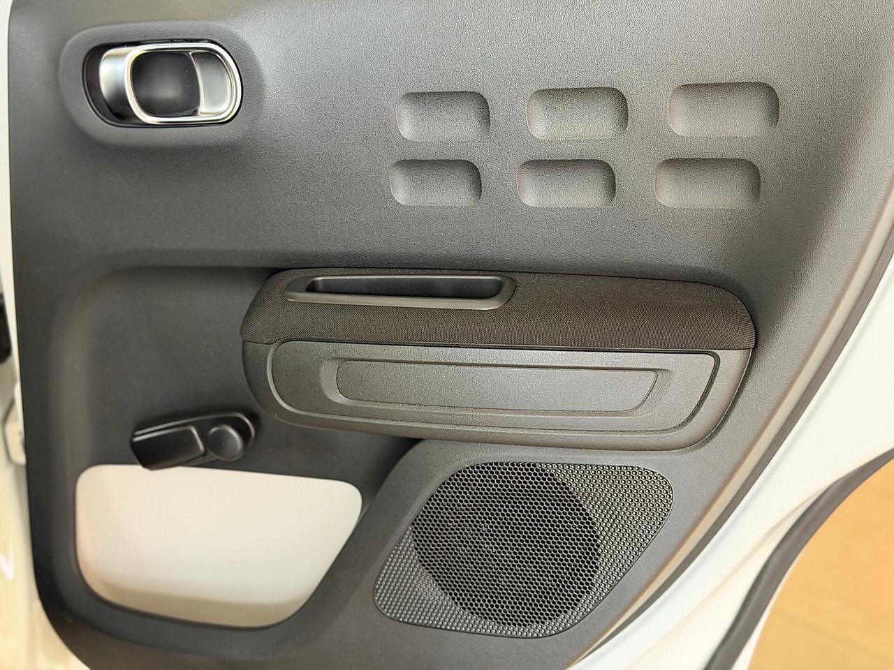 CITROEN New C3 Shine - PureTech 83cv E6D