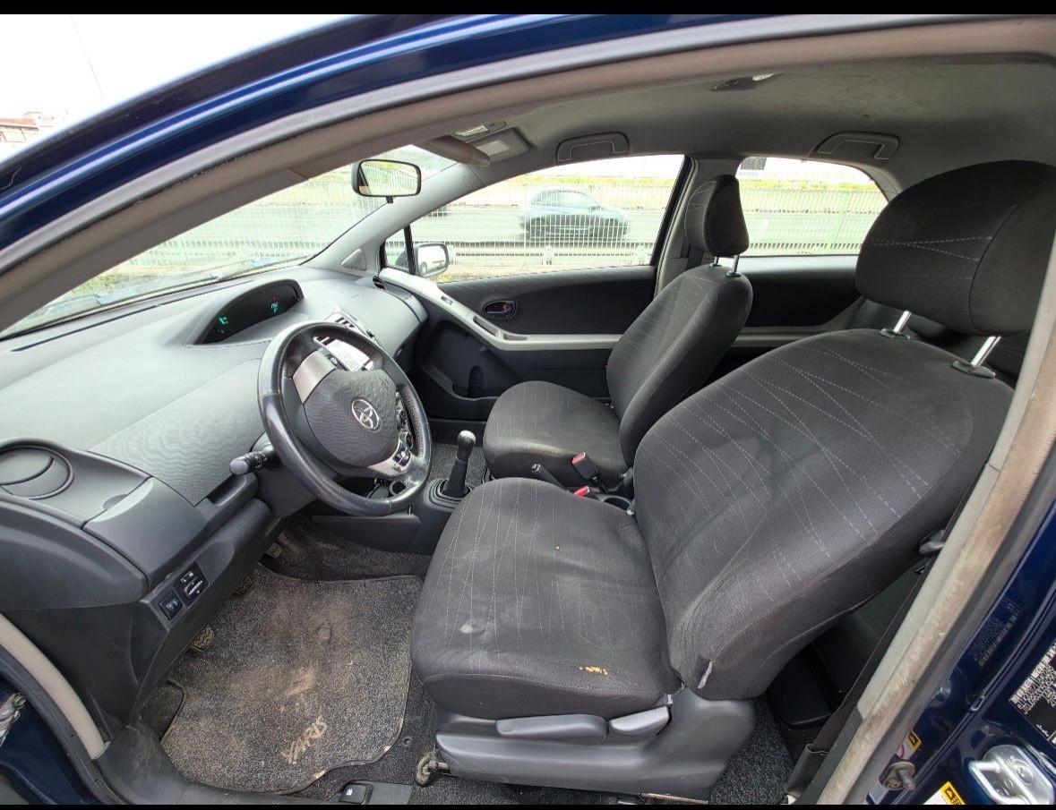 Toyota Yaris 1.0 3 porte Sol