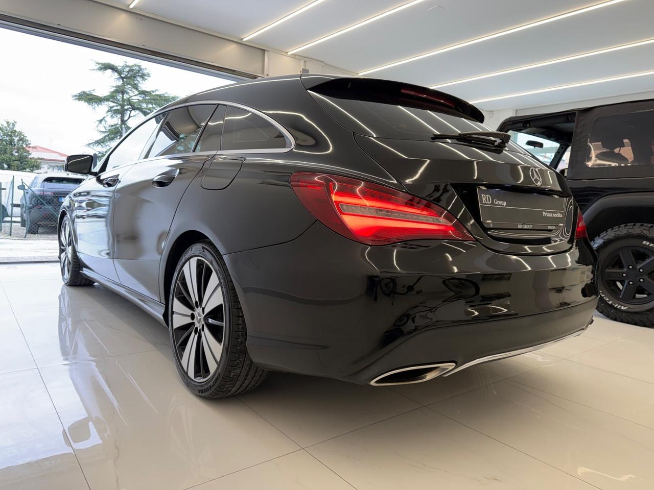 Mercedes-benz CLA 200d Auto Premium amg shooting brake