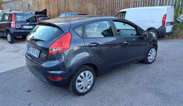 FORD Fiesta 1.2 82 CV 5 porte Titanium + GPL