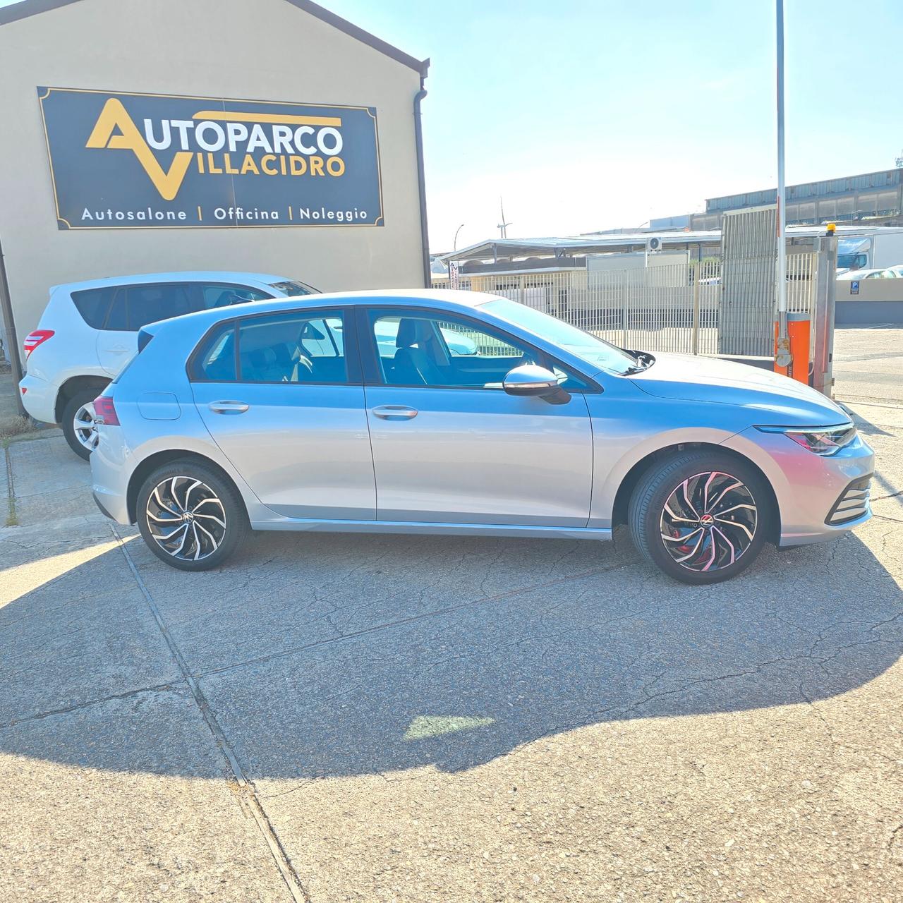 Volkswagen Golf 2.0 TDI DSG SCR Style MY 2022