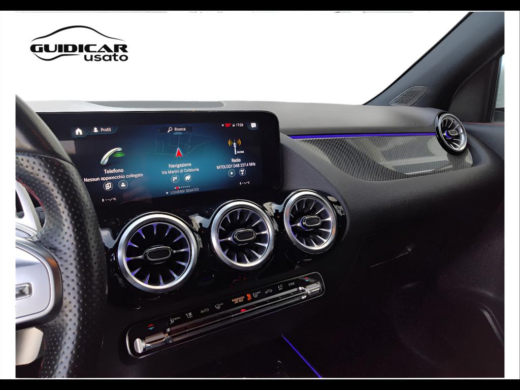 Mercedes-Benz GLA-H247 2020 - GLA 180 d Premium auto