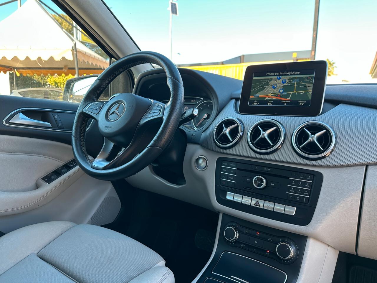 MERCEDES-BENZ B 180 d Automatic Sport