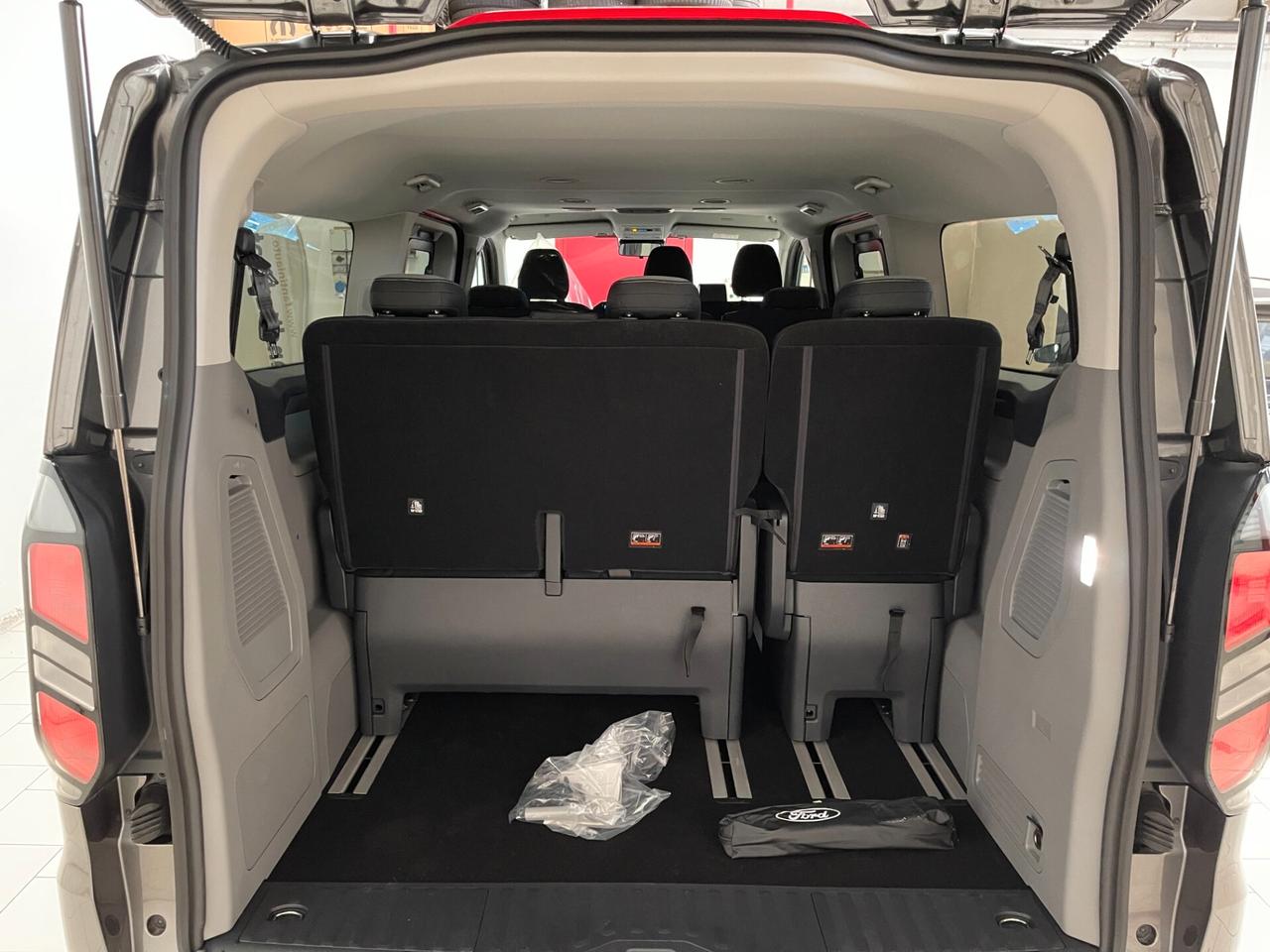 Ford Transit Tourneo Custom Titanium PL L2 2.0d 150cv 9posti c.man-LEGGI SOTTO