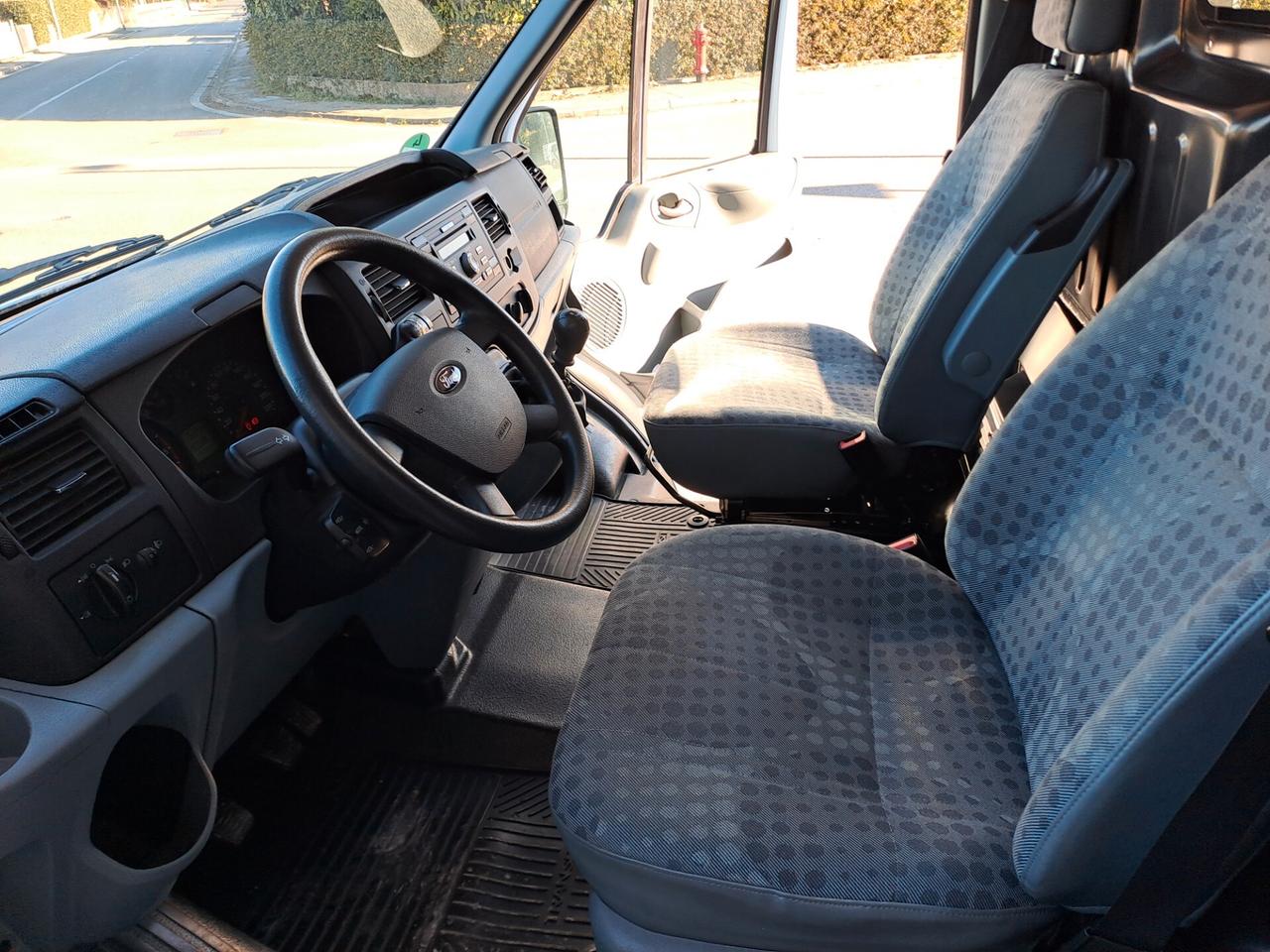 Ford Transit Autocarro 2.2 td