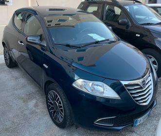 Lancia Ypsilon 1.3 MJT 95 CV 5 porte 30th Anniversary