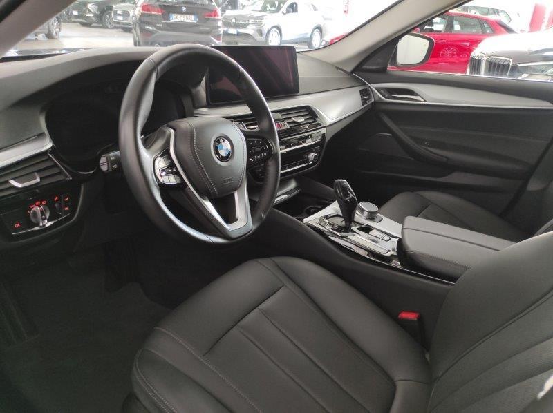 BMW Serie 5(G30/31/F90) - 520d 48V Business