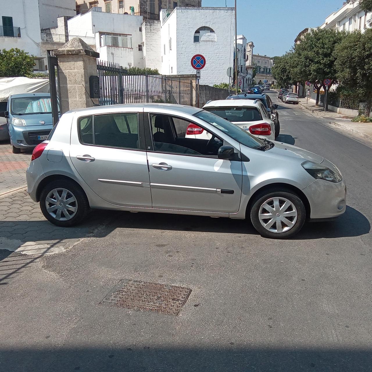 Renault Clio 1.2 16V 5 porte Dynamique