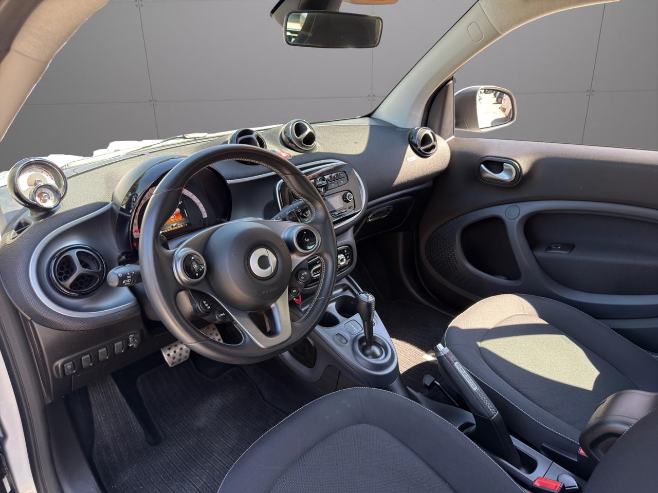 Smart fortwo coupe 0.9 Turbo 90cv - Allestimento Brabus - Unico proprietario - Promo finanziamento - Cerchi in lega 16" - Led - Tetto panoramico