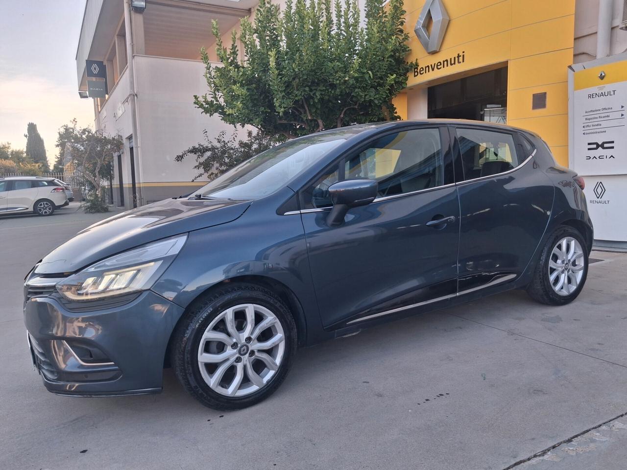 RENAULT Clio Intens 1.200 16v 75cv Km146.000