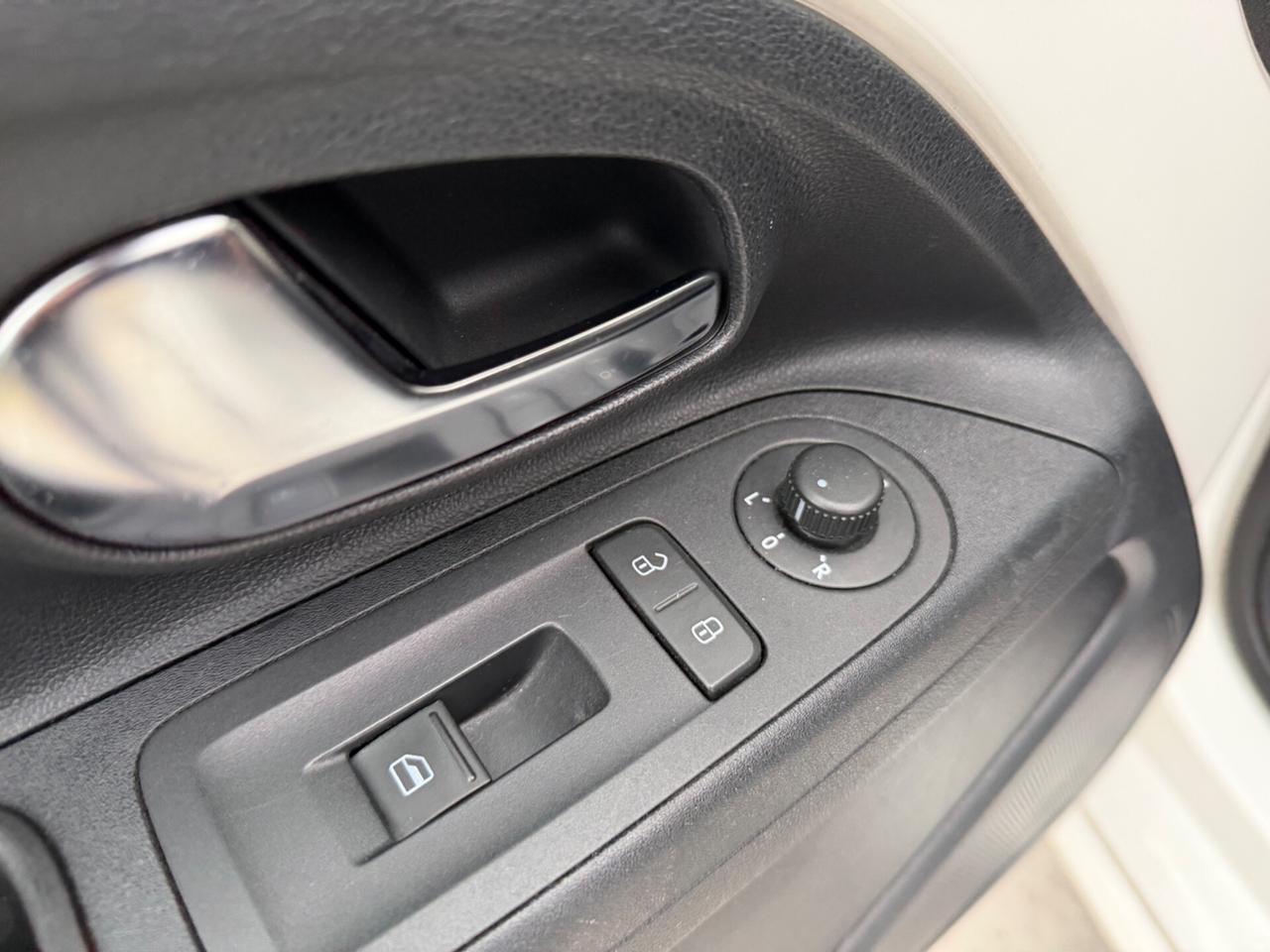 Volkswagen up! 1.0 benzina EURO5b neopatentati