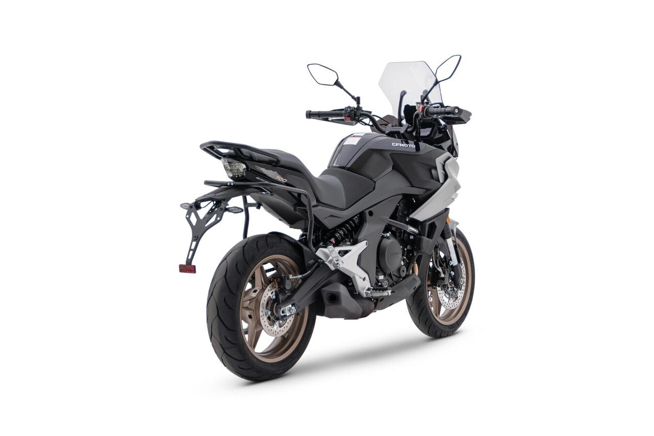 Cf Moto 700MT - CI TROVATE AL CENTRO COMMERCIALE KATANE' -
