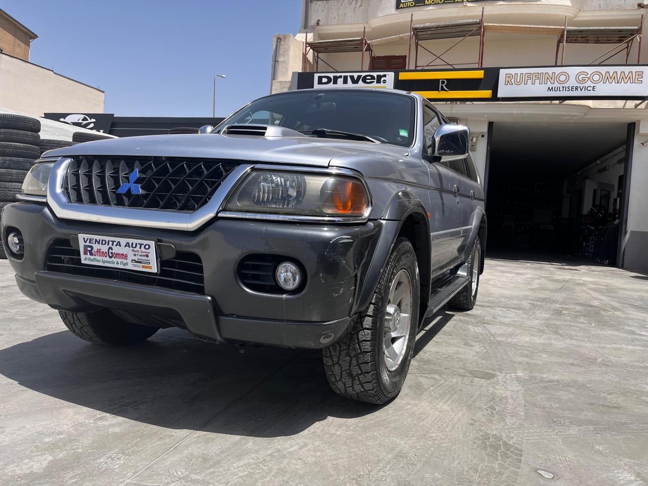 Mitsubishi Pajero Sport Pajero Sport 2.5 TDI GLS