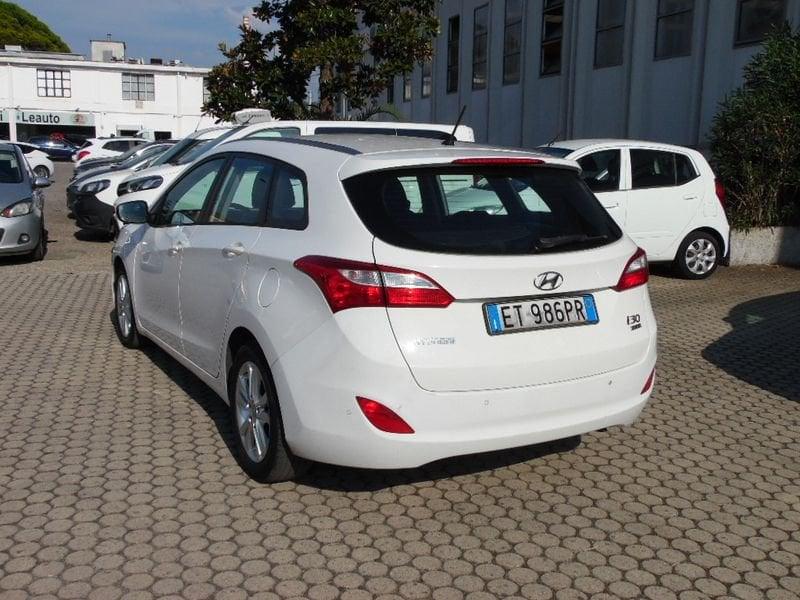 Hyundai i30 i30 Wagon 1.6 CRDi Comfort + PACK FRIZIONE NUOVA AL 100%