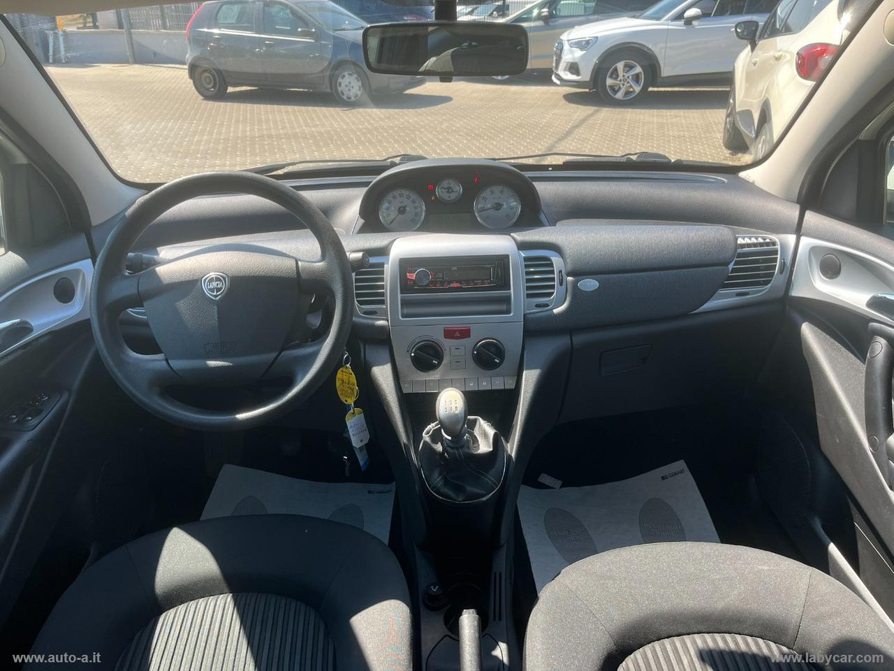 LANCIA Ypsilon 1.2 69 CV Platino