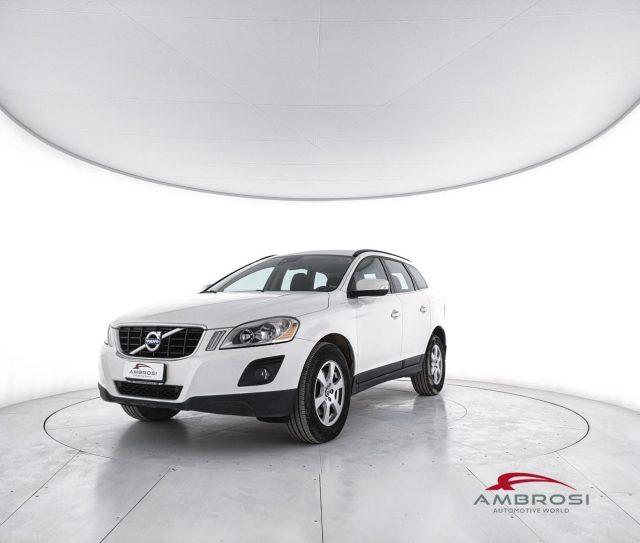 VOLVO XC60 2.4 D 175 CV FWD Momentum - PER OPERATORI DEL SETT