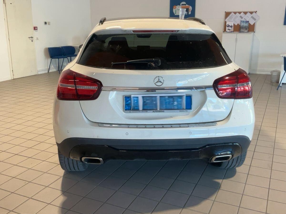MERCEDES BENZ GLA 200 D 4 MATIC SPORT