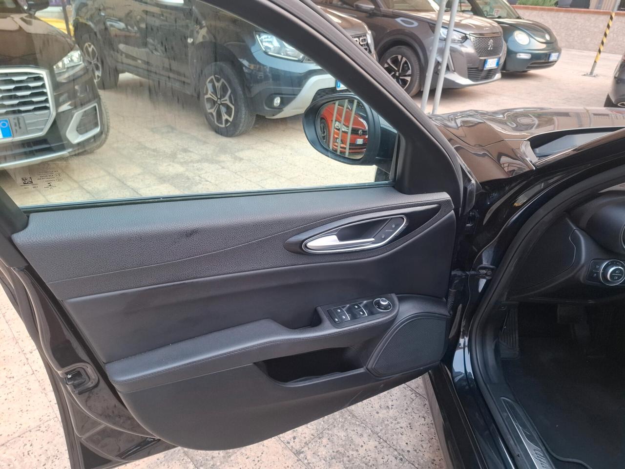 Alfa Romeo Giulia - 2.2 Eco Business Super 180 CV