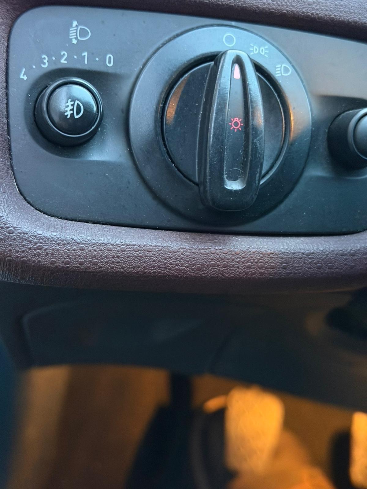 Ford Fiesta 1.4 97 CV KW 81 5 porte Titanium