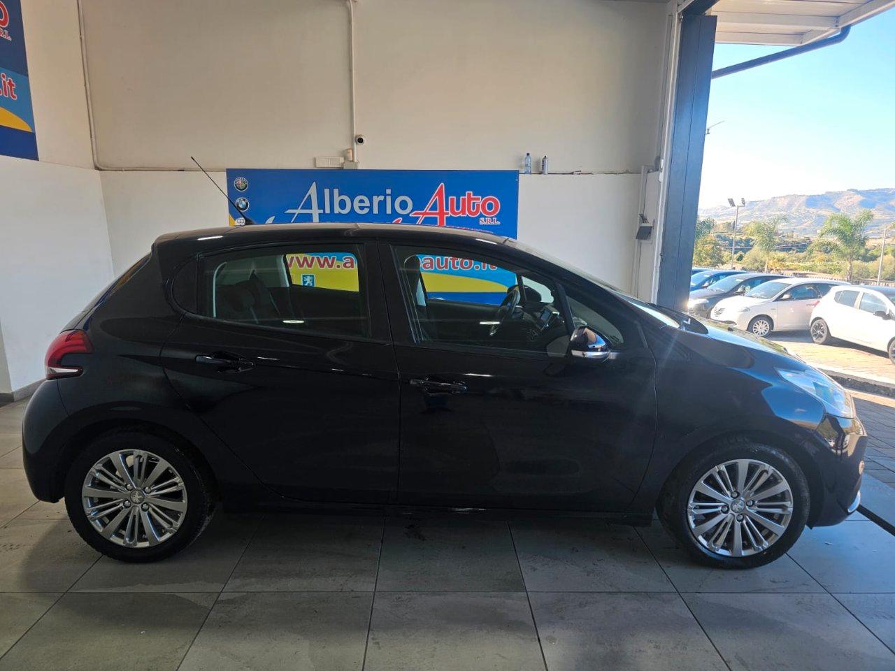 Peugeot 208 5 Porte 208 5p 1.6 bluehdi Allure 75cv