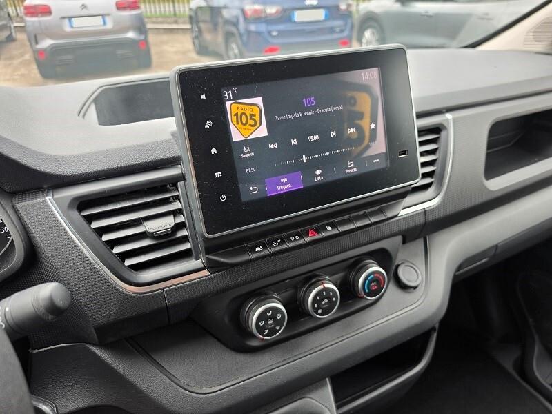 RENAULT Trafic T27 2.0 dCi 150 L1H1 TOUCH 8 CAM 23