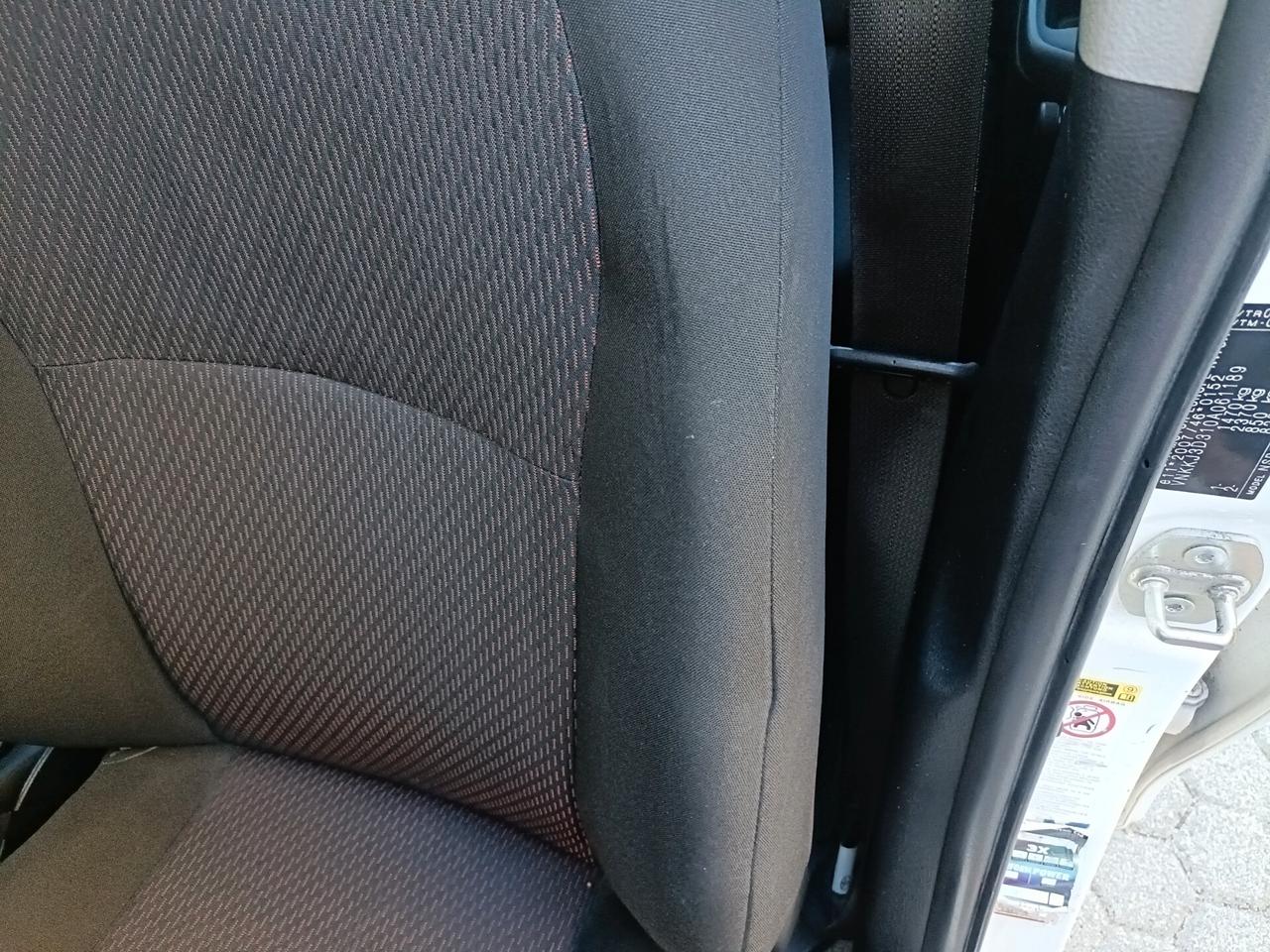 Toyota Yaris 1.3 5 porte Lounge