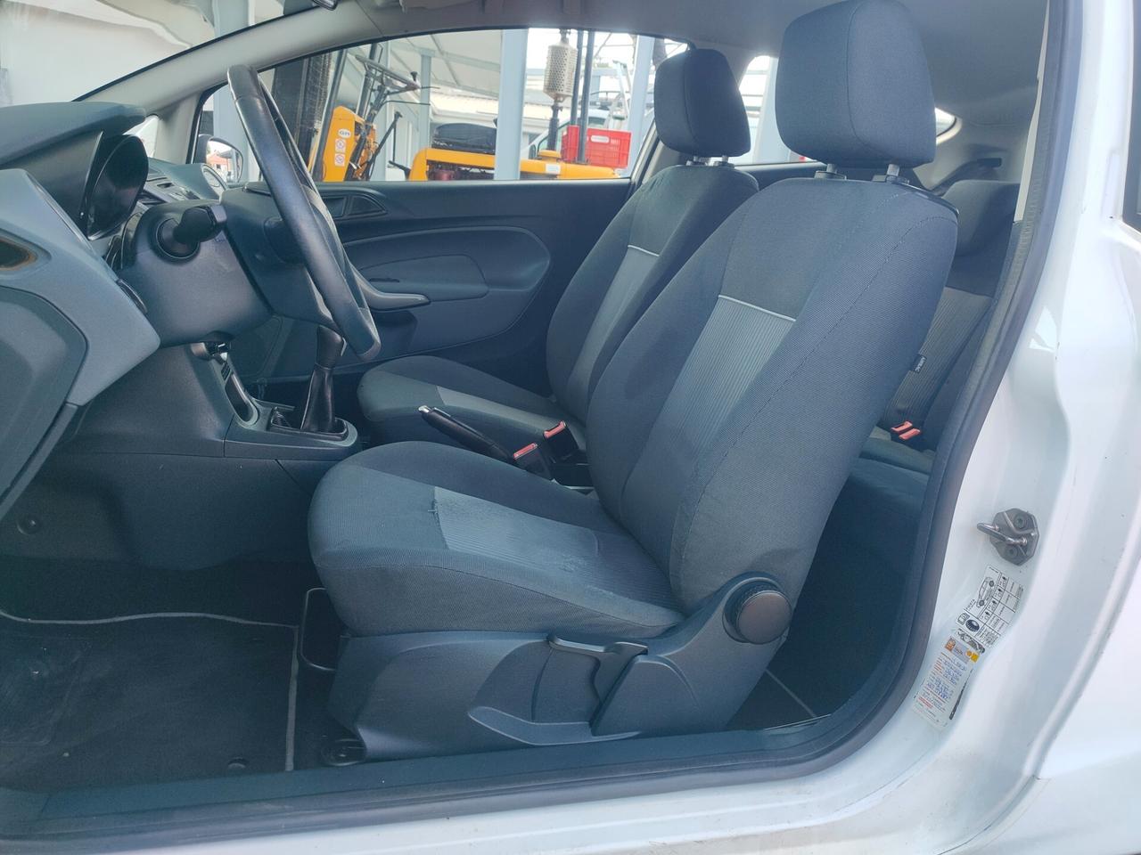 Ford Fiesta Fiesta+ 1.4 TDCi 70CV 3 porte EURO 5 NEOPATENTATI