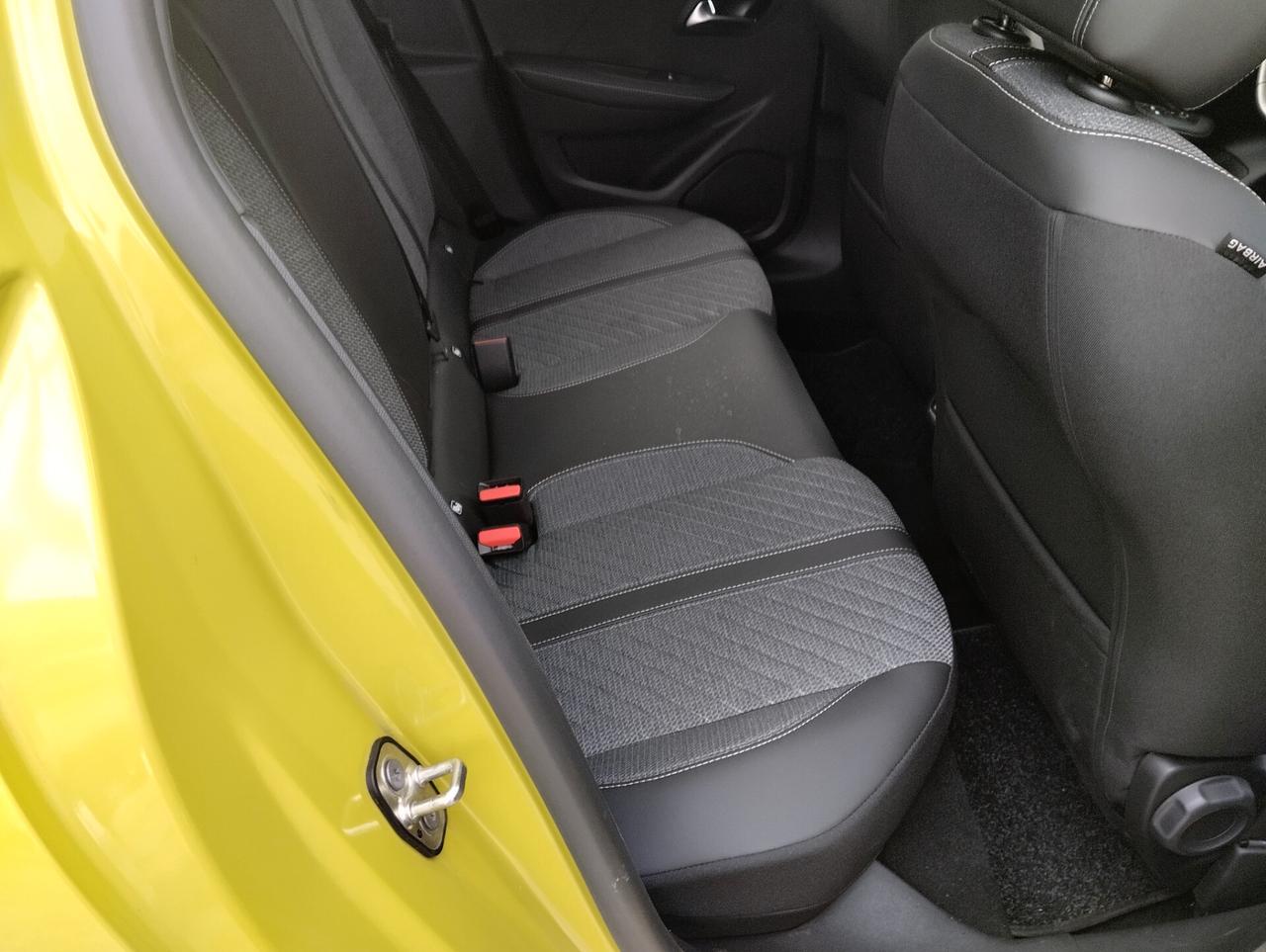 Peugeot 208 motore elettrico 136 CV 5 porte E-Style