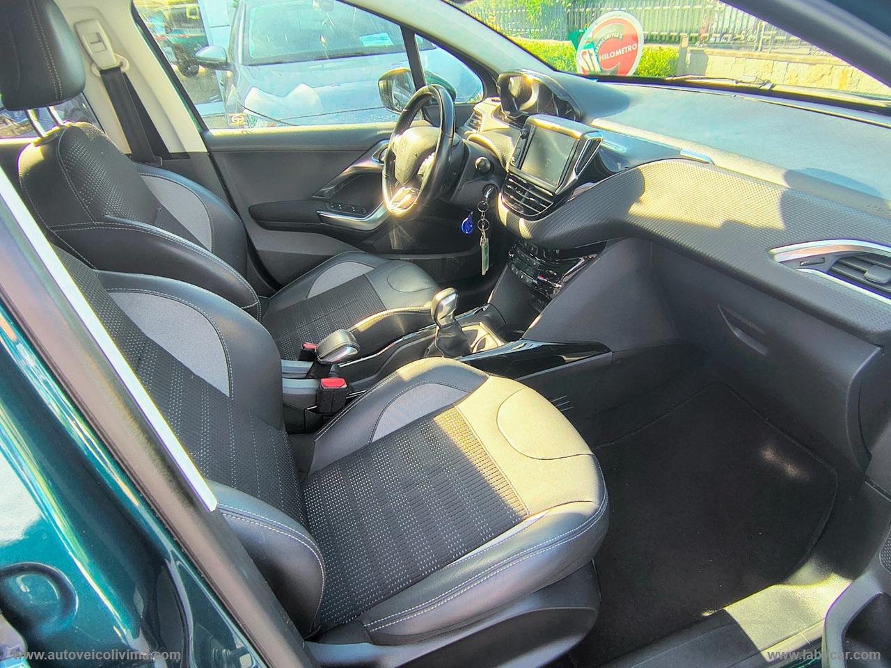 PEUGEOT 2008 BlueHDi 100 Allure