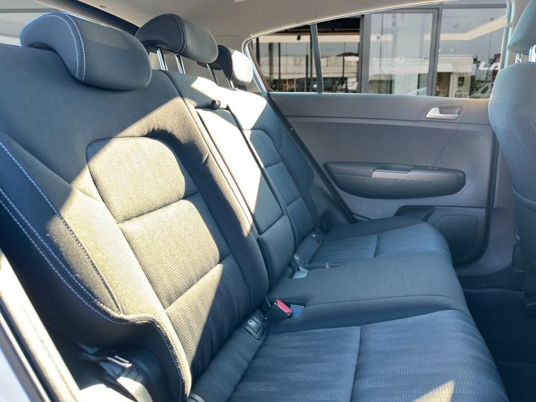 Kia Sportage 1.6 crdi mhev Business 136 CV Telecam e CarPlay