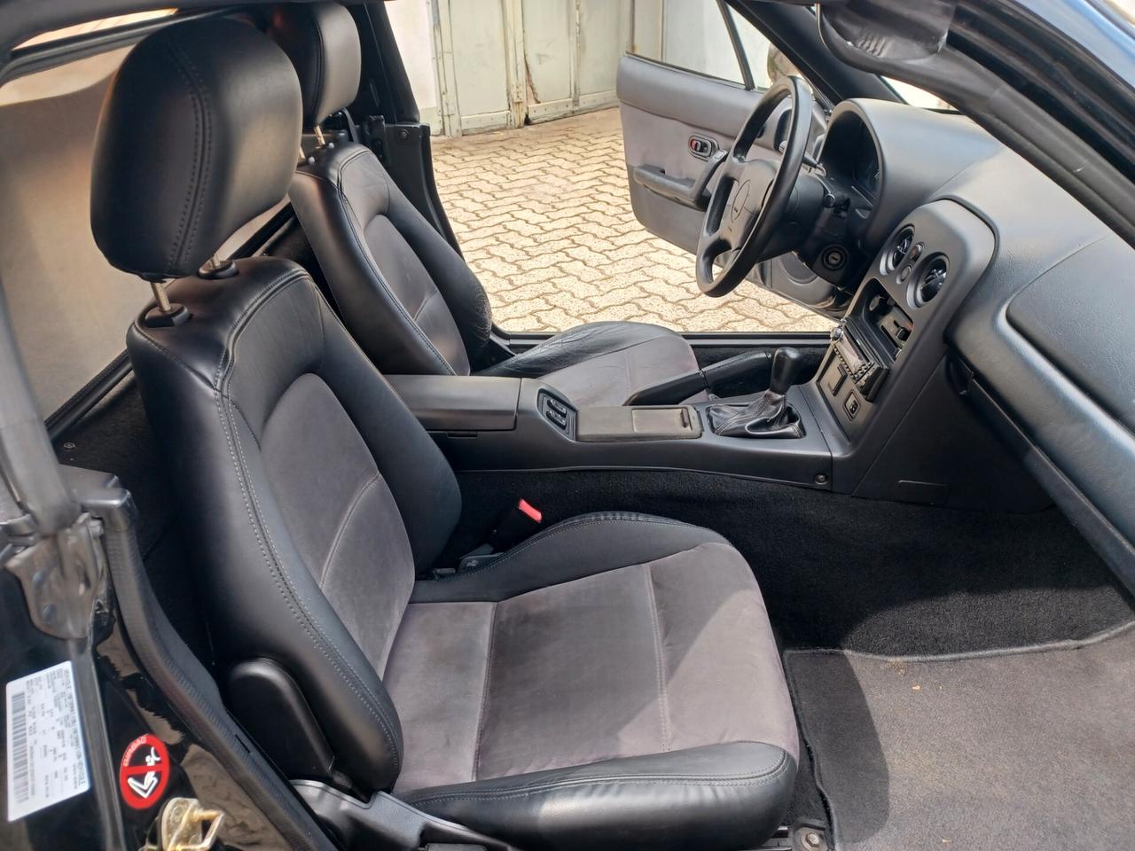 Mazda MX-5 NA1.6i 16V cat 108000 KM