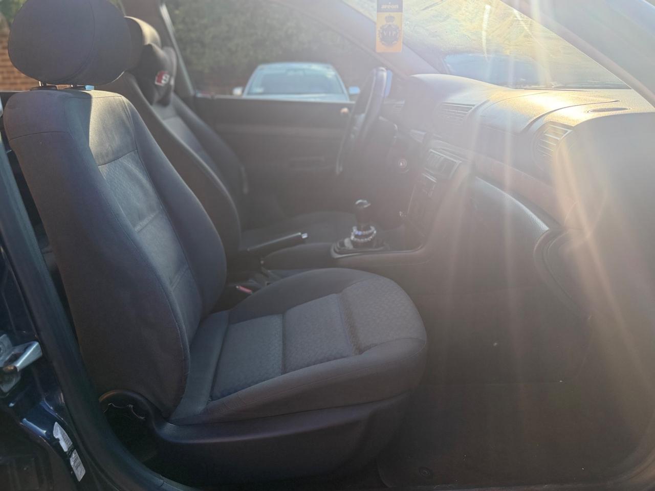 Audi A4 1.8 cat