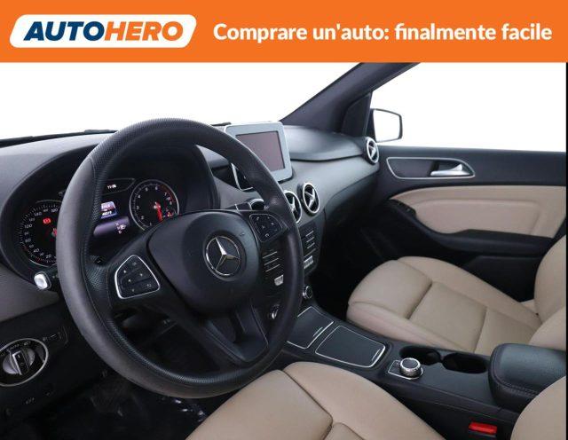 MERCEDES-BENZ B 180 Business