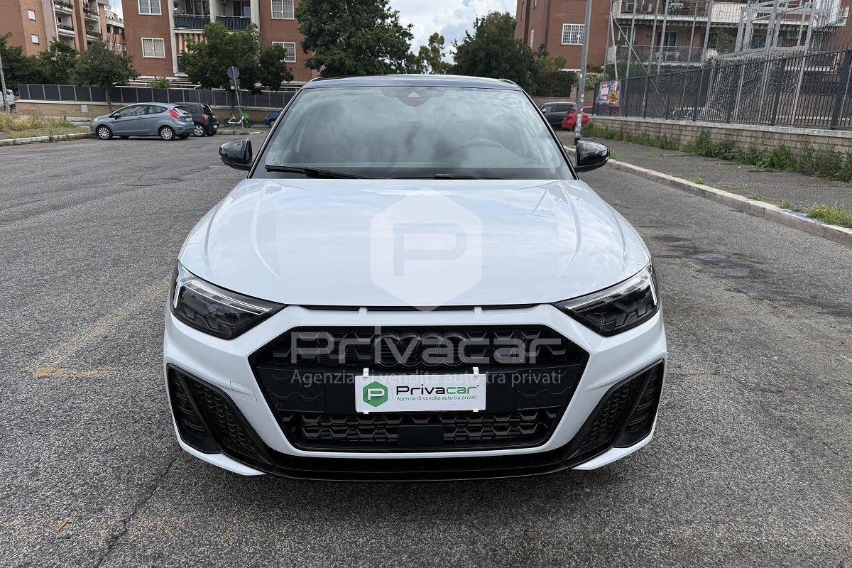 AUDI A1 SPB 40 TFSI S tronic Identity Black