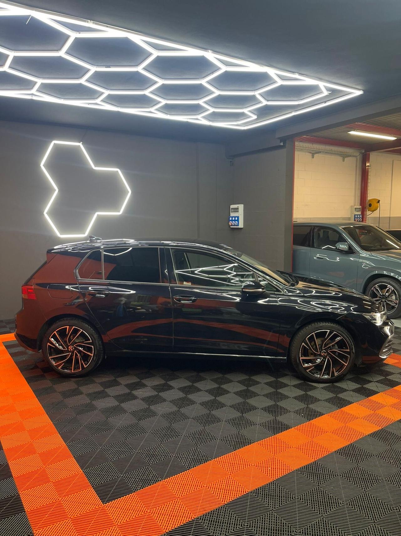 Volkswagen Golf 2.0 TDI DSG 5p. Business BlueMotion Technology