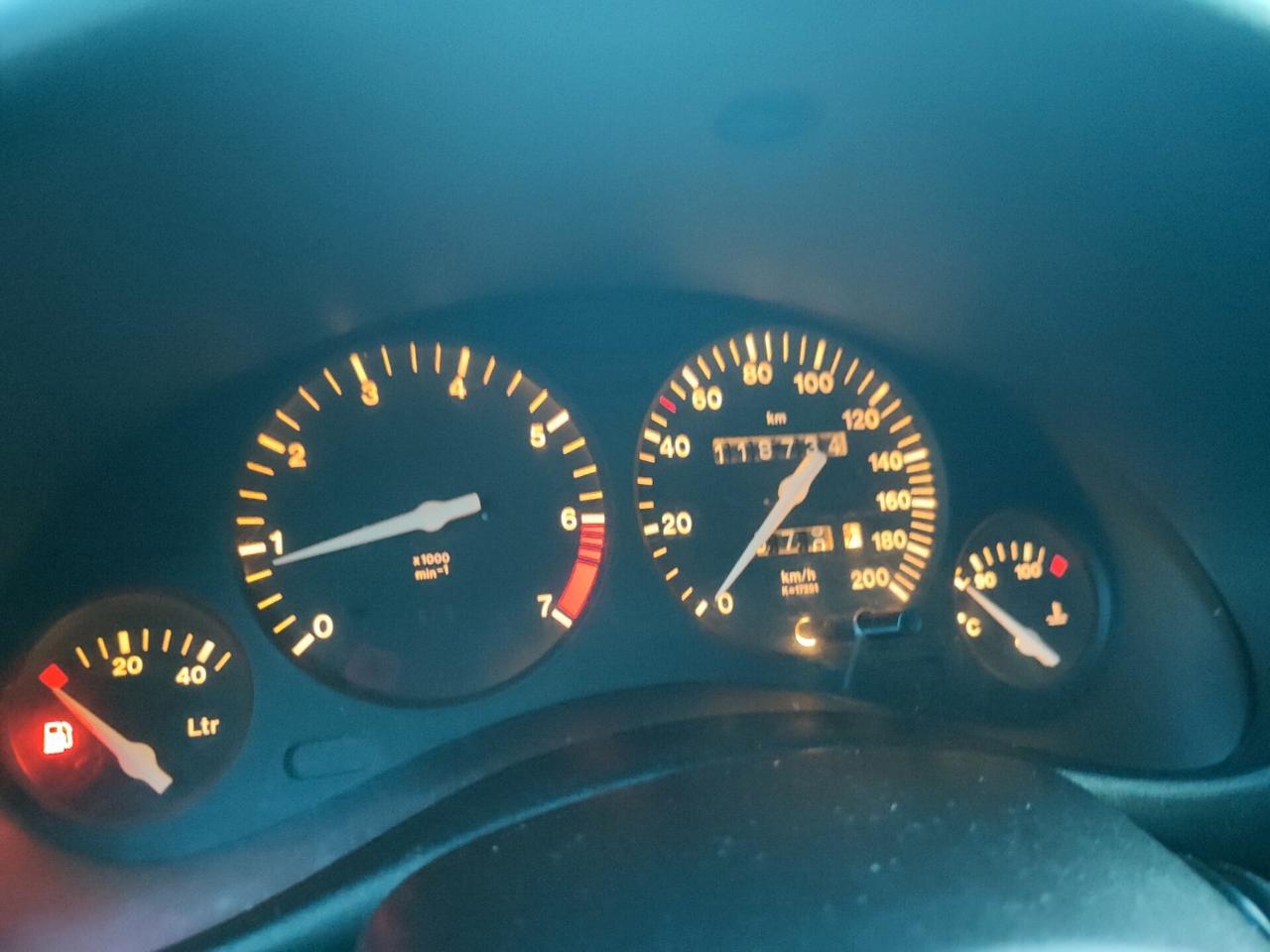 Opel Corsa 3 porte 1.2 Benz neopatentati