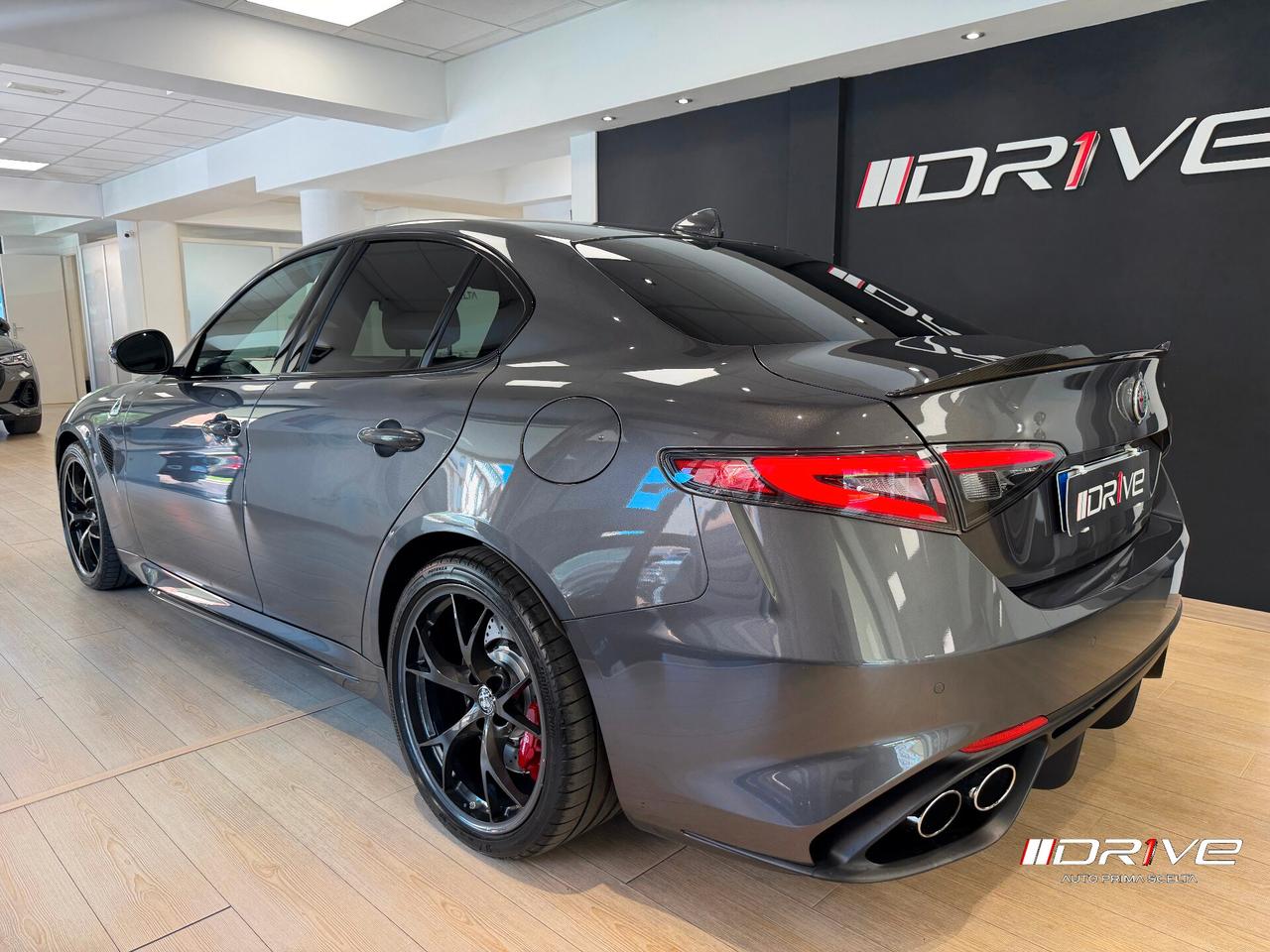 ALFA ROMEO Giulia (2016) Giulia 2.9 V6 Bi-Turbo...