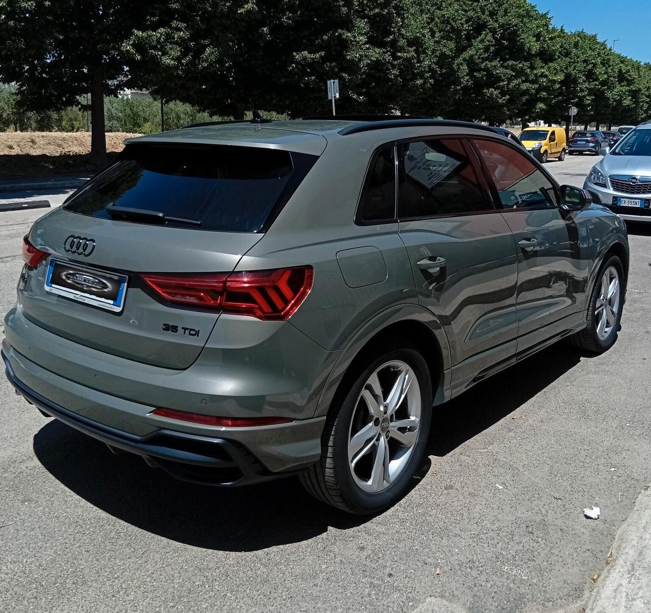Audi Q3 35 TDI S tronic line edition (FULL OPTIONAL)