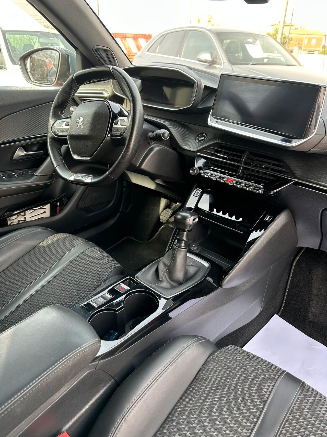 Peugeot 2008 GT Line 130cv Finanz. Senza Busta Paga