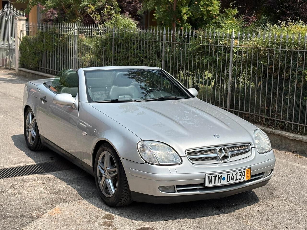 Mercedes-benz SLK 200 cat